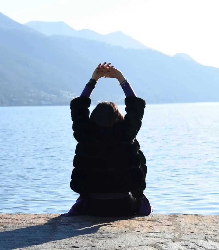 Persona che si apre alla possibilità di una rinascita