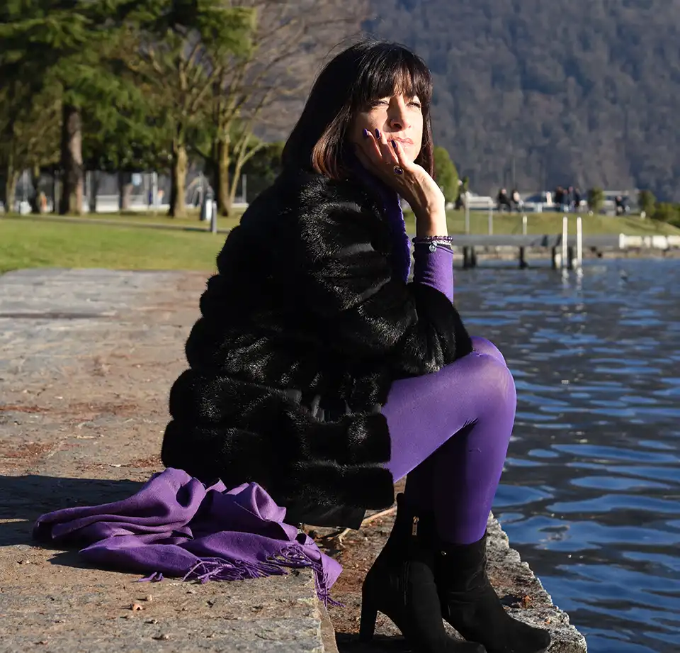 Donna in difficoltà a causa di una relazione tossica